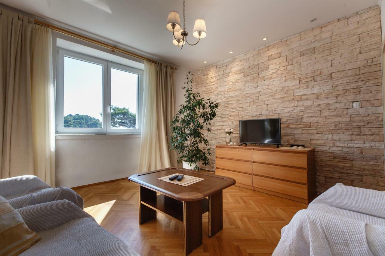 Apartments Maris Rab Town Ngoại thất bức ảnh