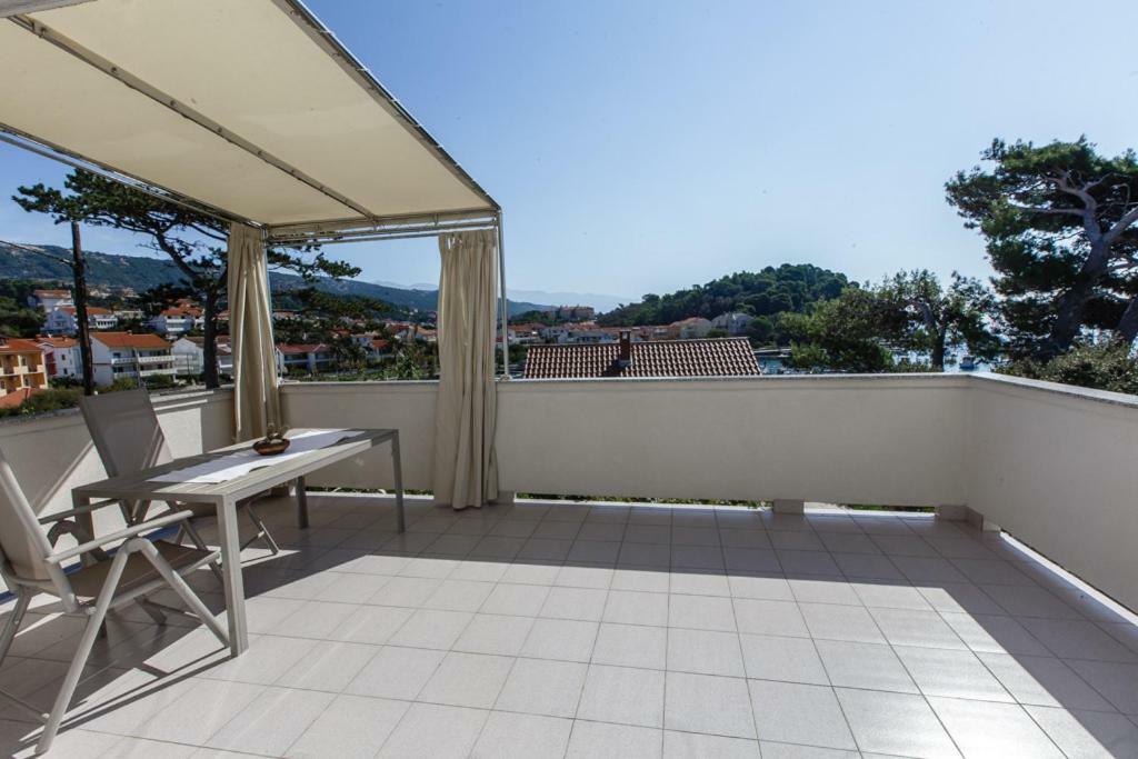 Apartments Maris Rab Town Ngoại thất bức ảnh