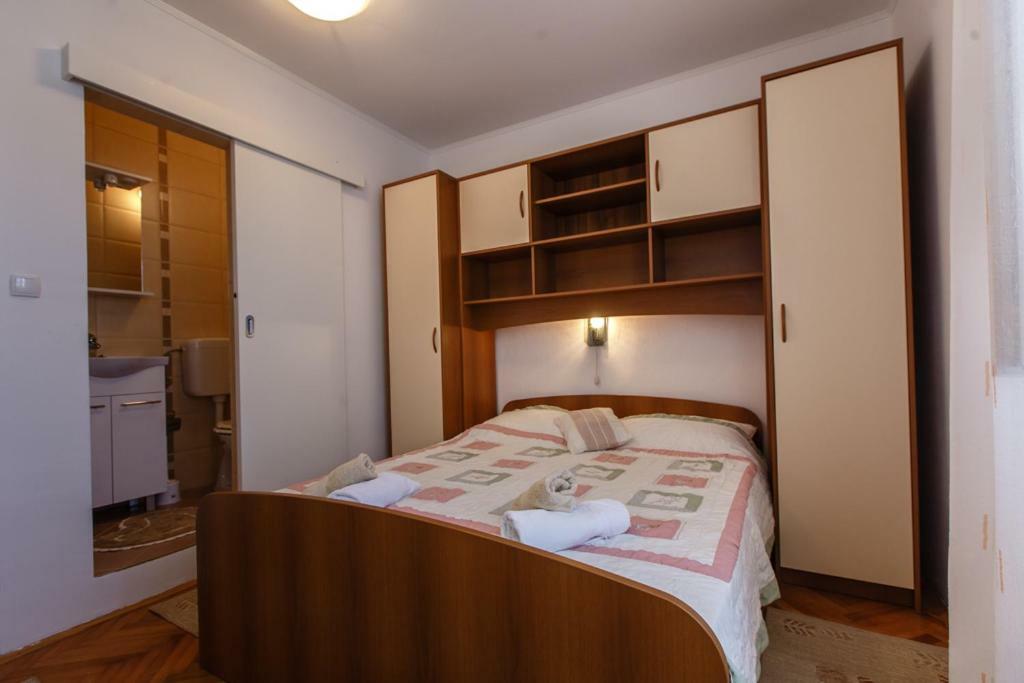 Apartments Maris Rab Town Ngoại thất bức ảnh